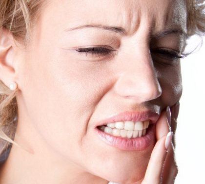 how-to-solve-the-issue-of-toothache-with-cosmetic-dental-surgery