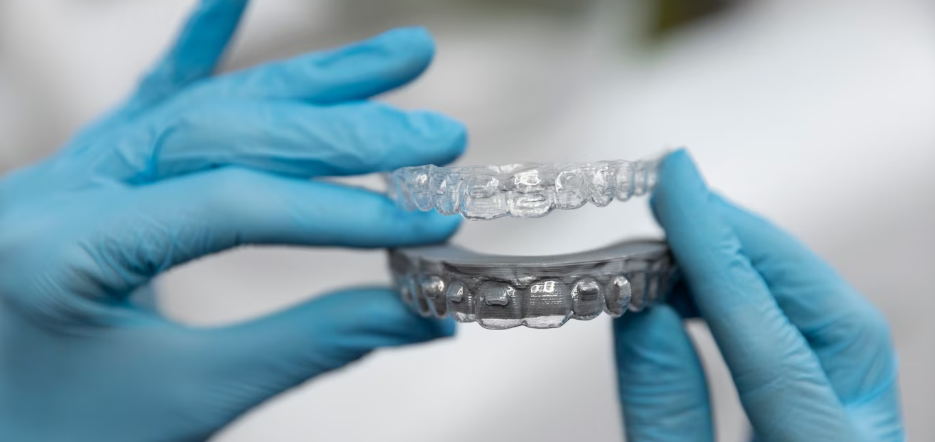 invisalign-how-effective-is-it-exploring-the-pros-and-cons